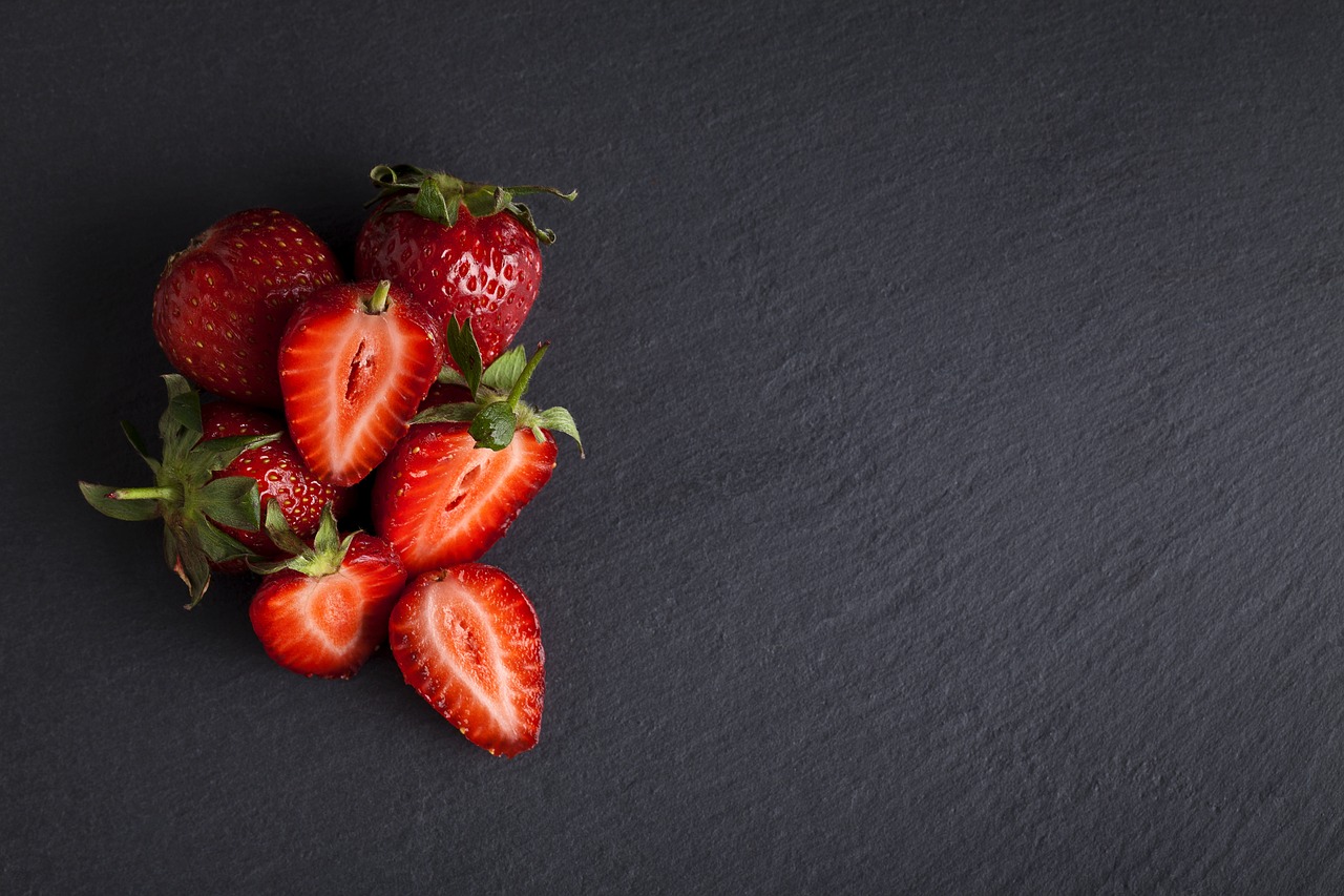 The Philosophy and Politics of Food: Vegetarianism to Veganism